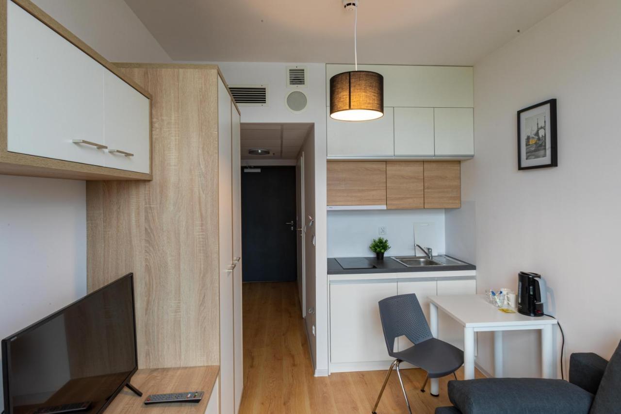 Sleepwell Apartments Вроцлав Екстериор снимка
