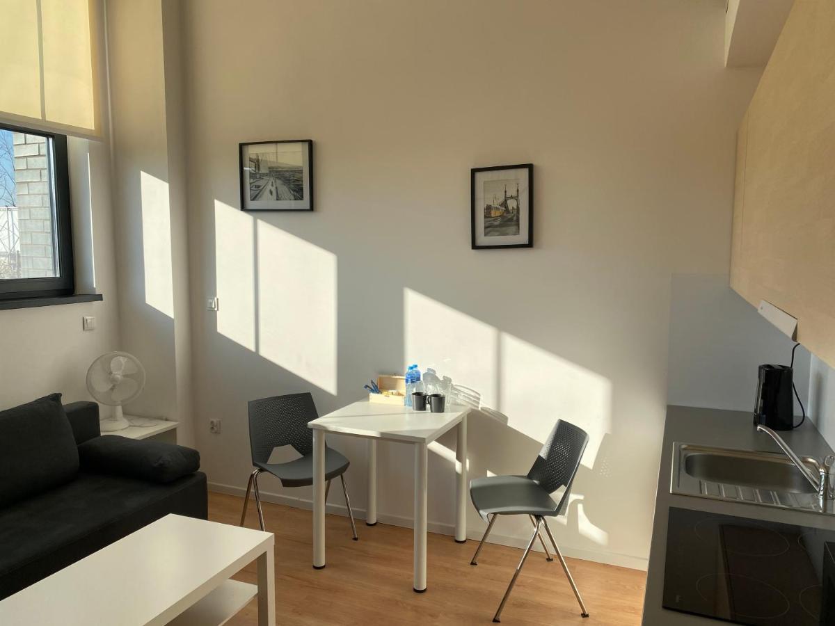 Sleepwell Apartments Вроцлав Екстериор снимка